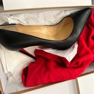 Selling this beaut . Pigalle follies size 39.5